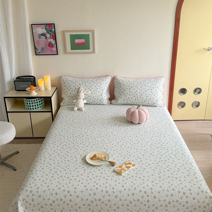 Lightweight Cotton Kantha-Style Reversible Coverlet and Piped Pillow Sham Set