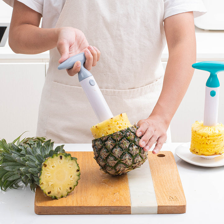Ergonomic vegetable cutter with safety handle Stornfield