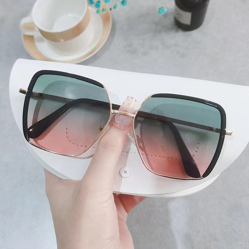 Ladies stylish oversized sunglasses Stornfield