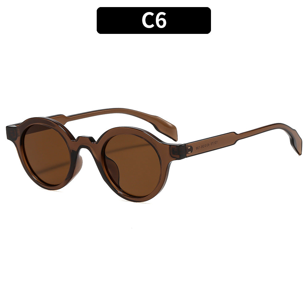 Retro-Inspired Round Frame Sunglasses