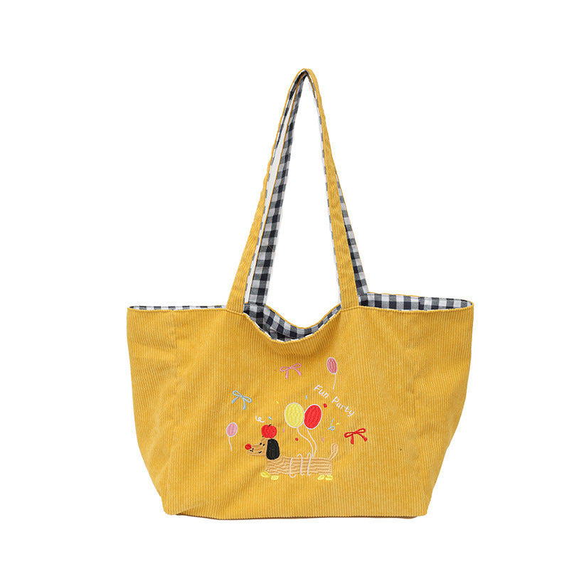 Cotton bag with playful dog motif Stornfield