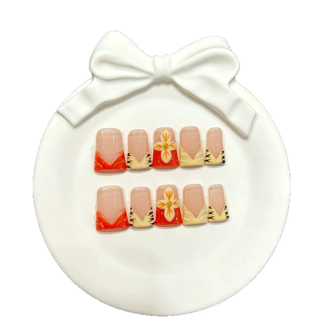 Decorative Artistry Press-On Nail Set