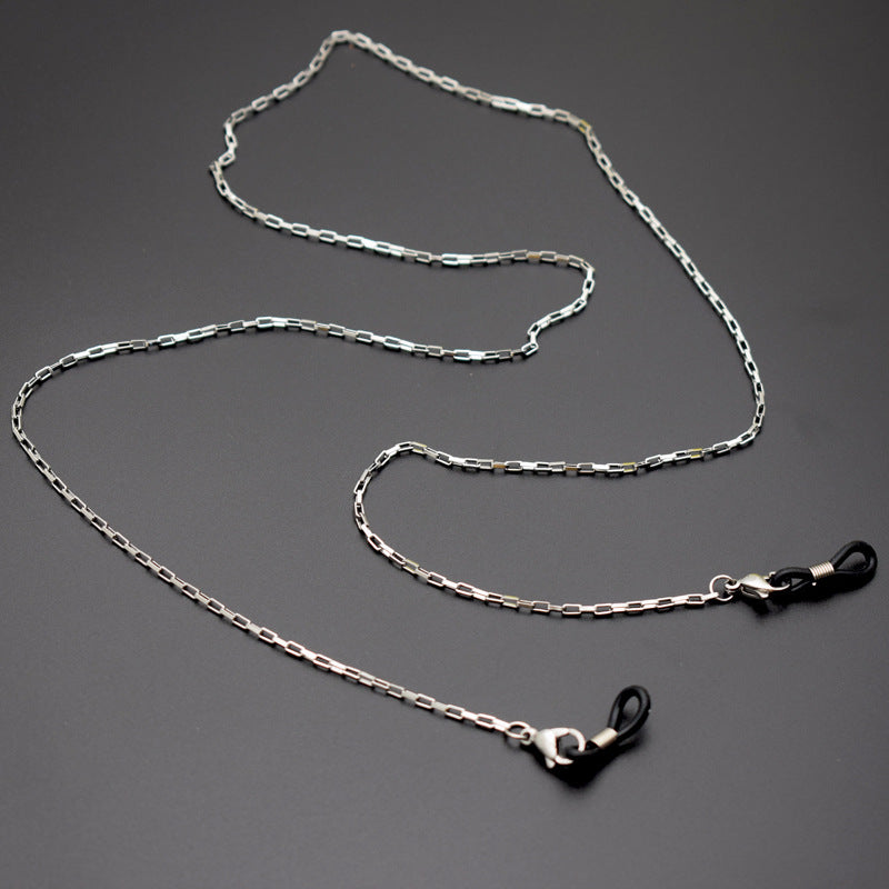 Sleek Silver Chain Eyewear Holder Stornfield