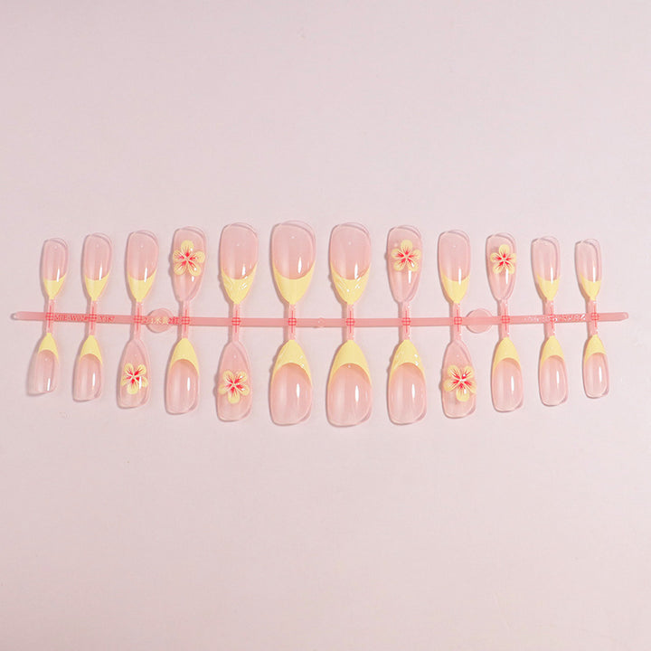 Floral Accent Press-On Nail Set Stornfield