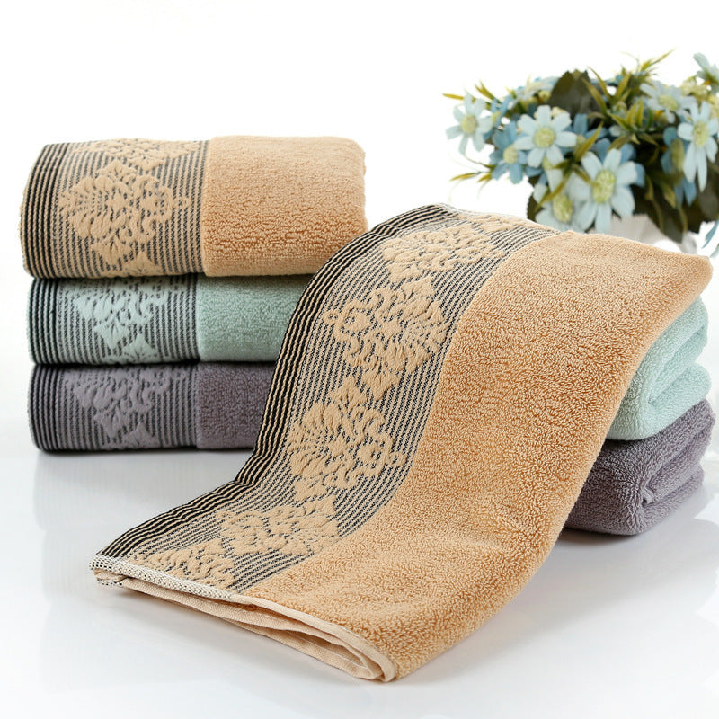 Ladies luxurious terry bath towel with elegant lace trim Stornfield