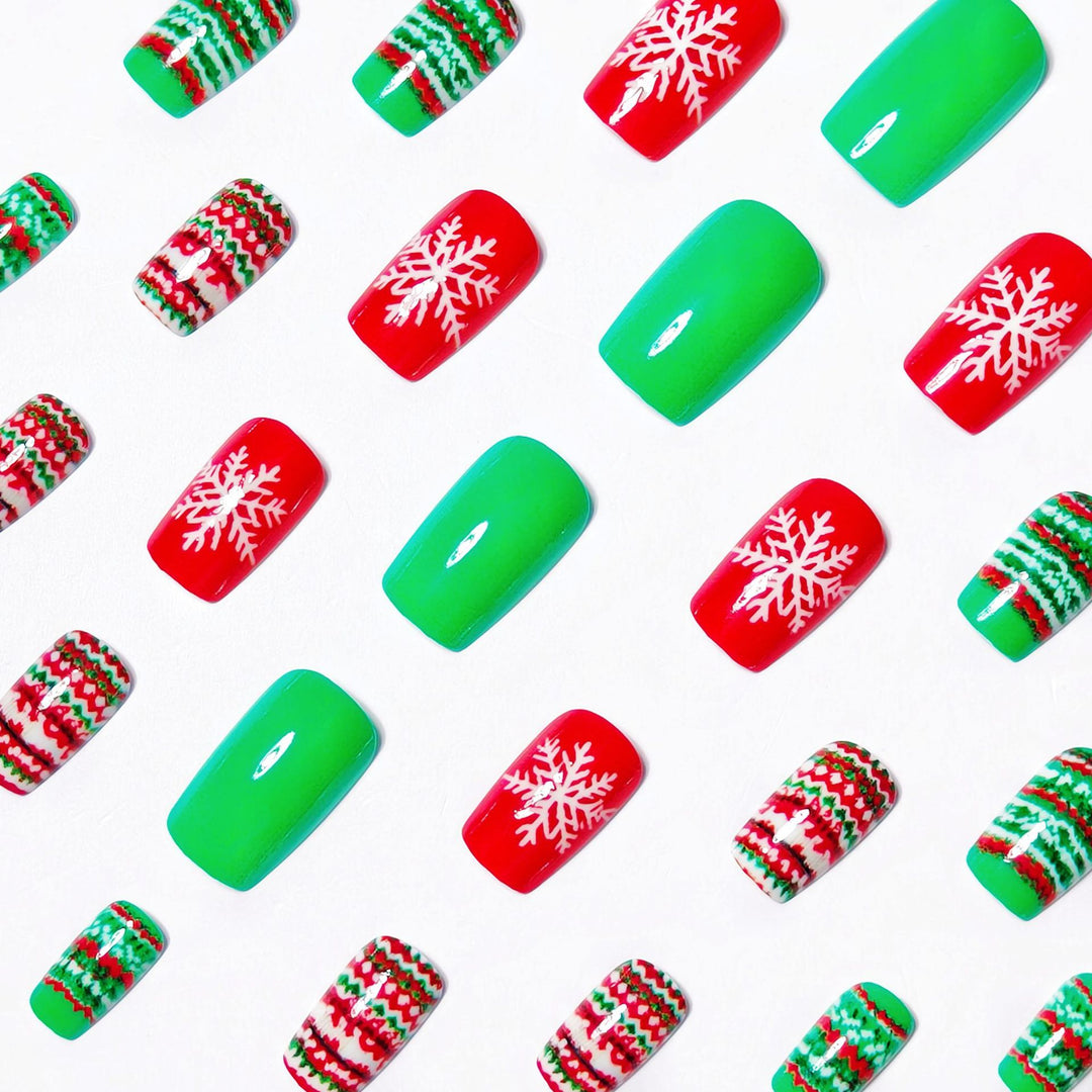 Artificial Nails in Festive Winter Design Stornfield