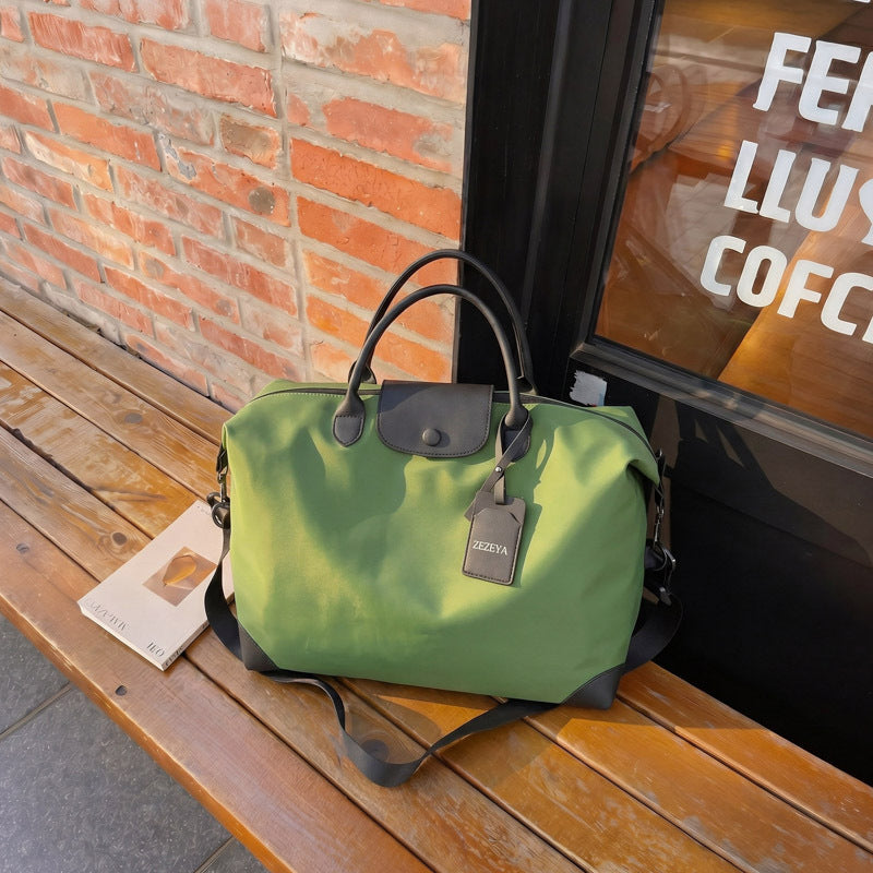Elegant Travel Bag with Durable Material and Adjustable Shoulder Strap Stornfield