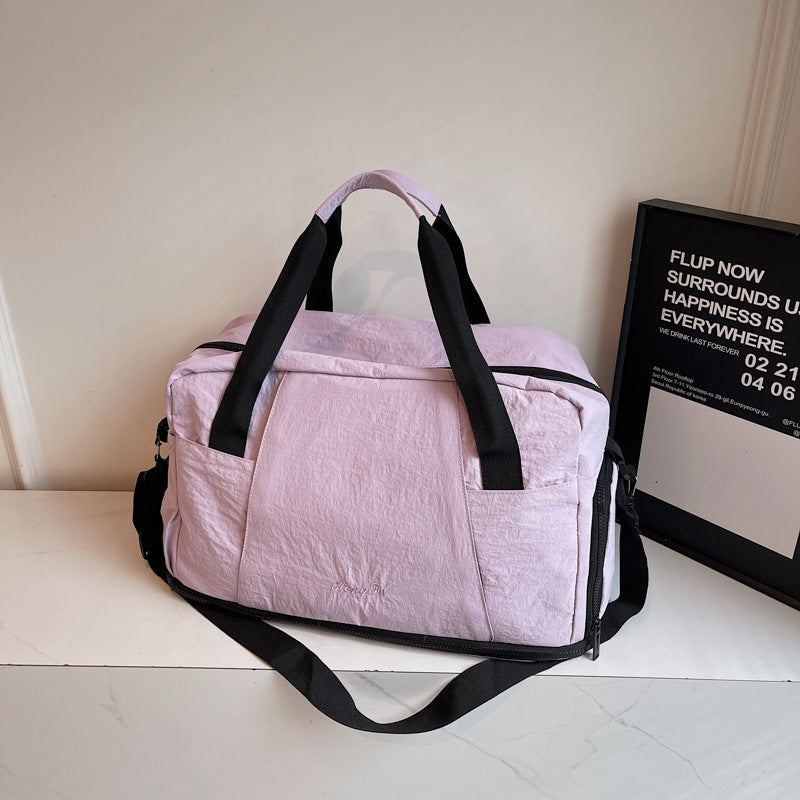 Sporty travel bag with practical outer pockets Stornfield