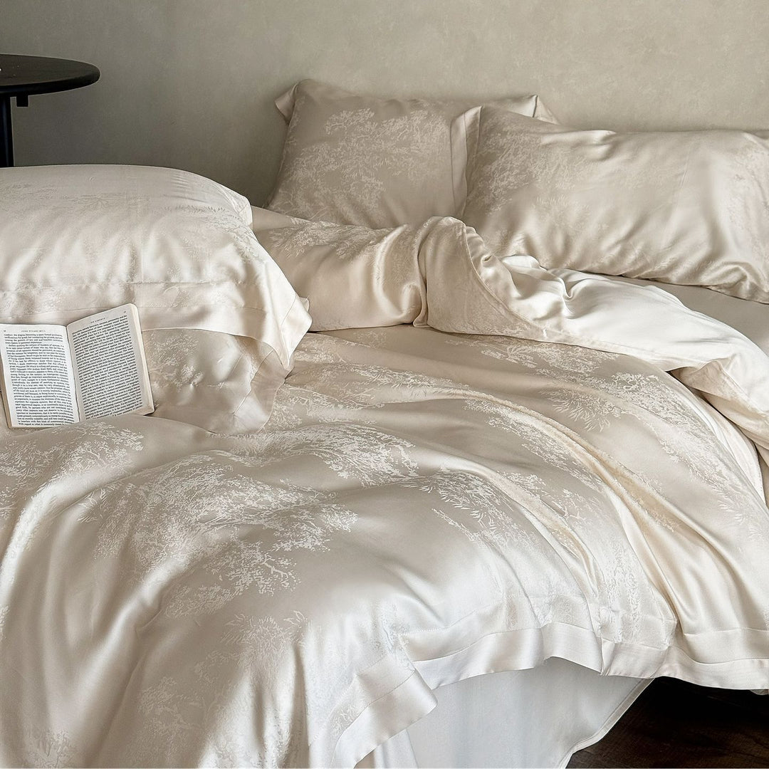Decorative Luxurious Floral Patterned Satin Bedding Set Stornfield