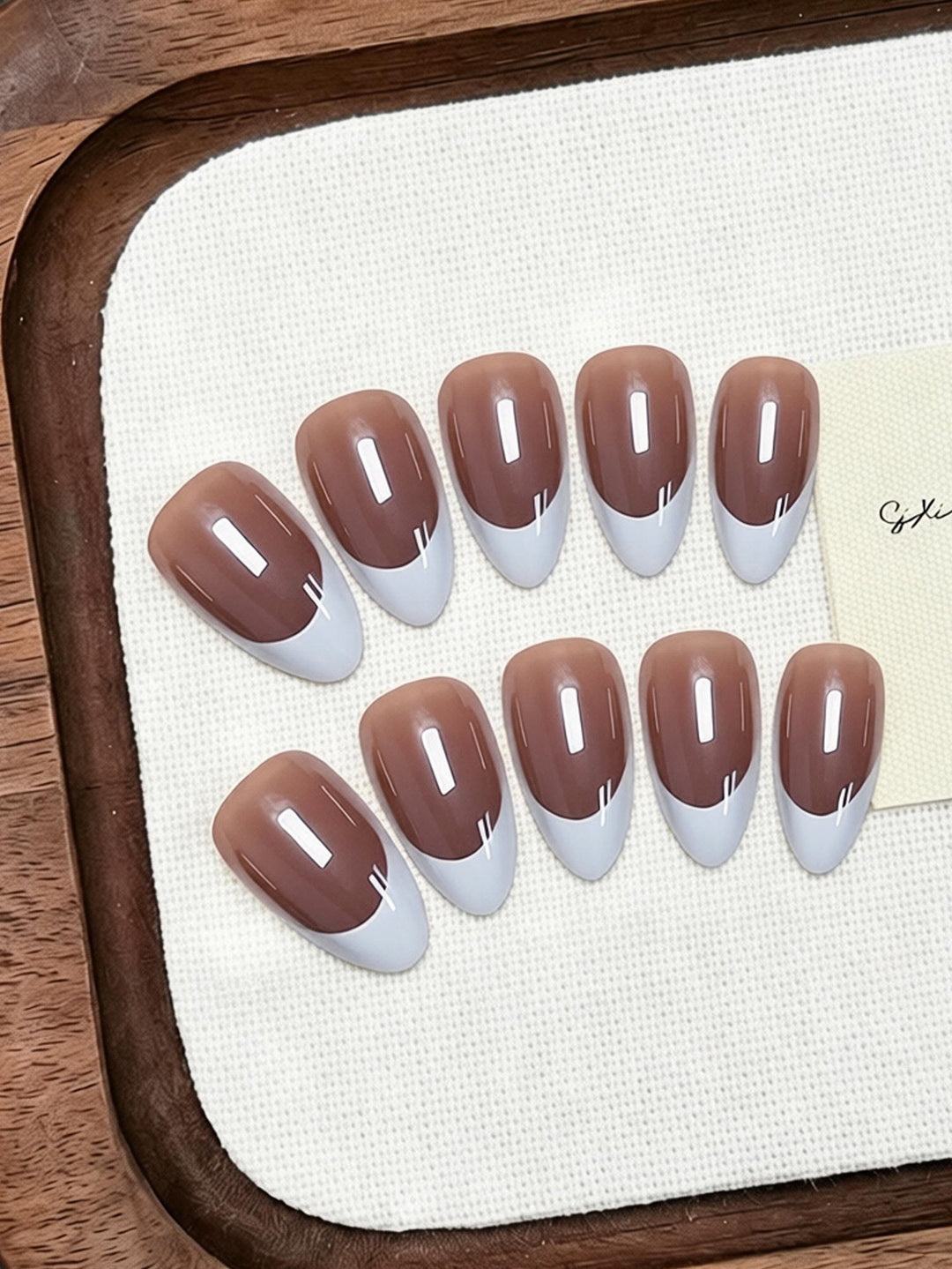 Elegant Artificial Nails with French Design Stornfield
