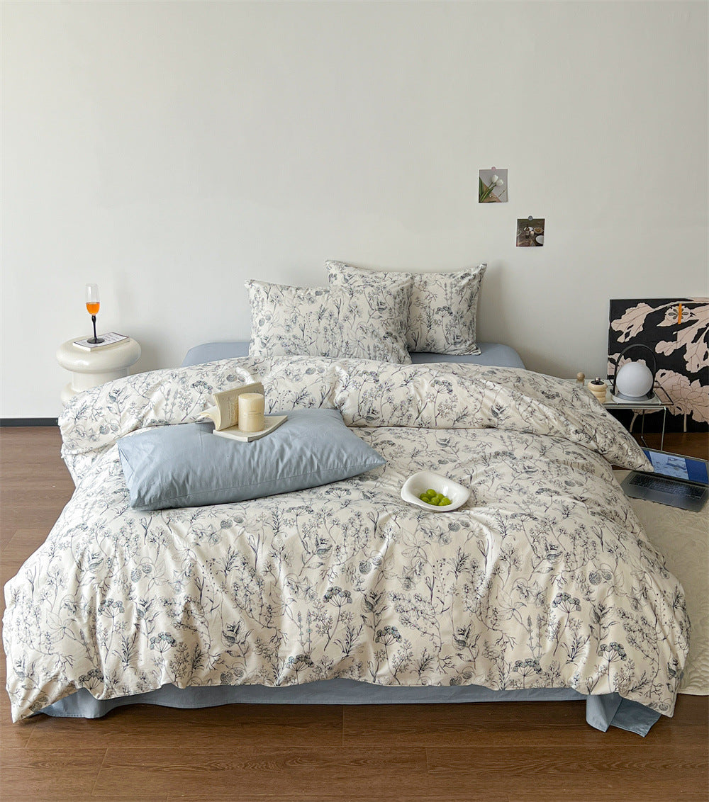Bedding set made of soft cotton satin with fine botanical sketch print and pillowcases