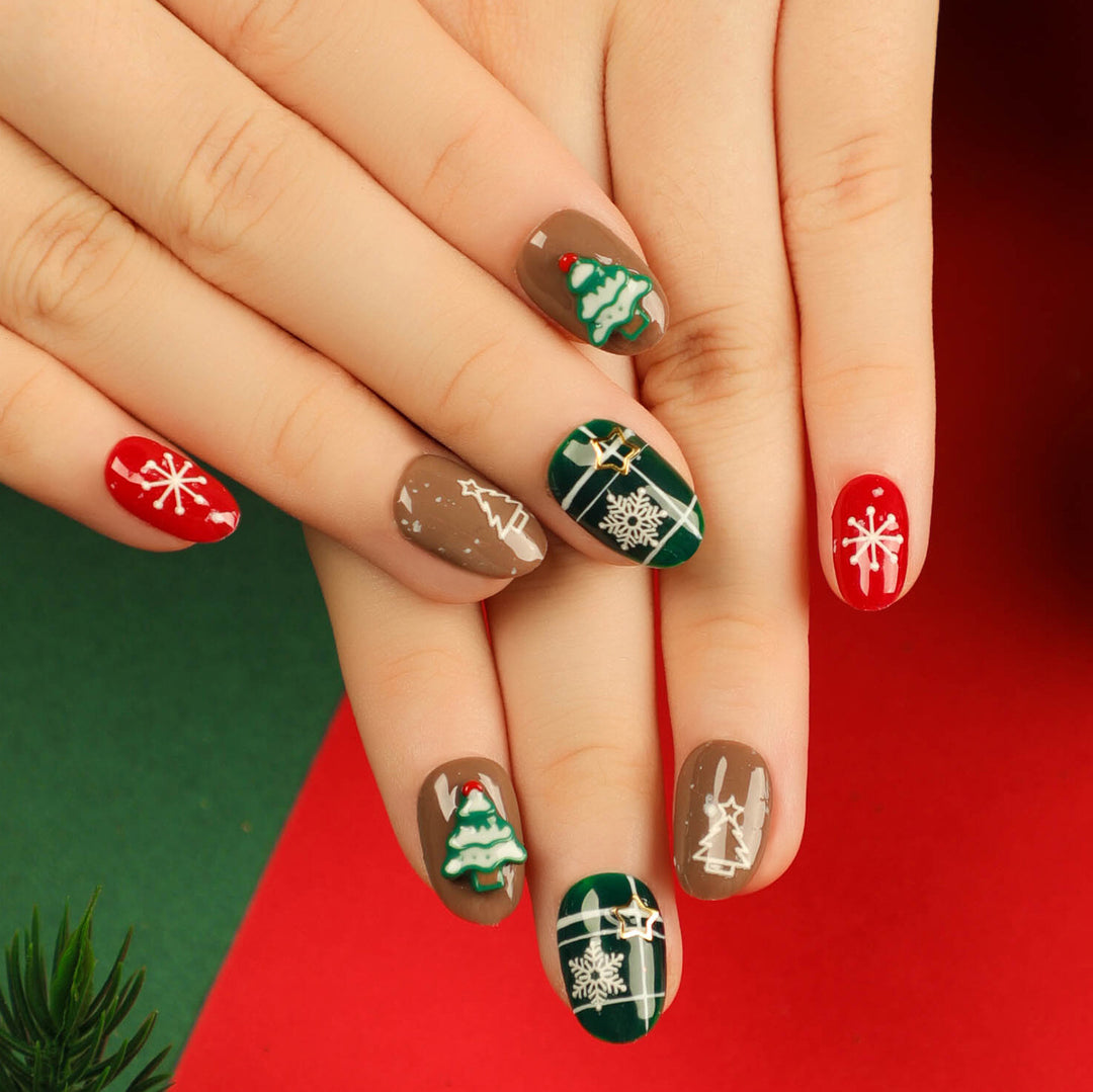 Artistic Christmas nail art with festive design Stornfield