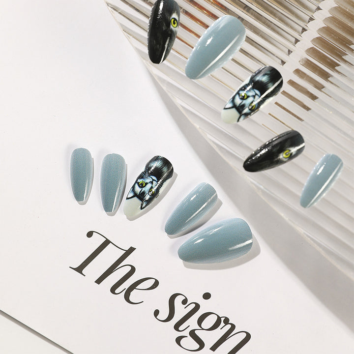 Stylish cat motif artificial nails Stornfield