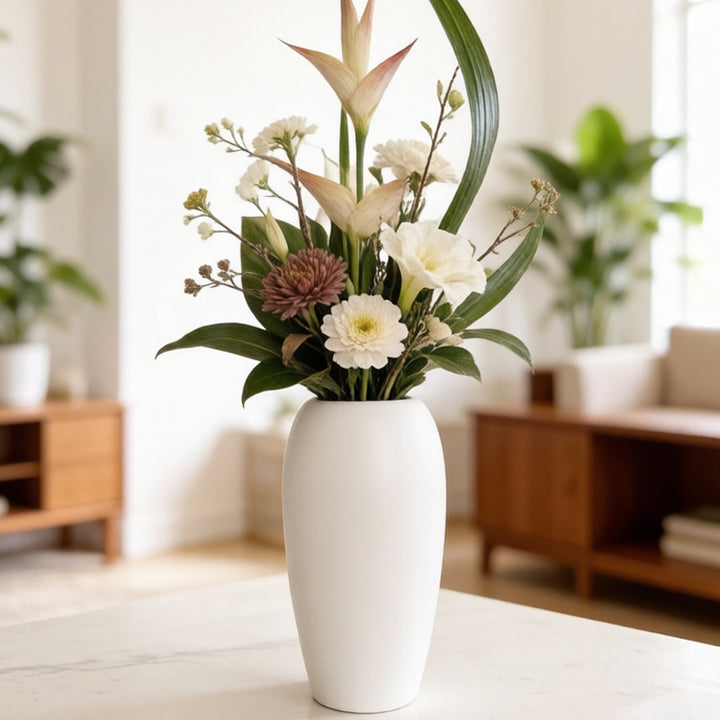 Modern Minimalistic Accent Vase Stornfeild