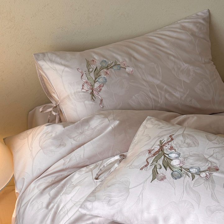 Embroidered Jacquard Floral Duvet Cover Set with Tie-Closure Pillow Shams