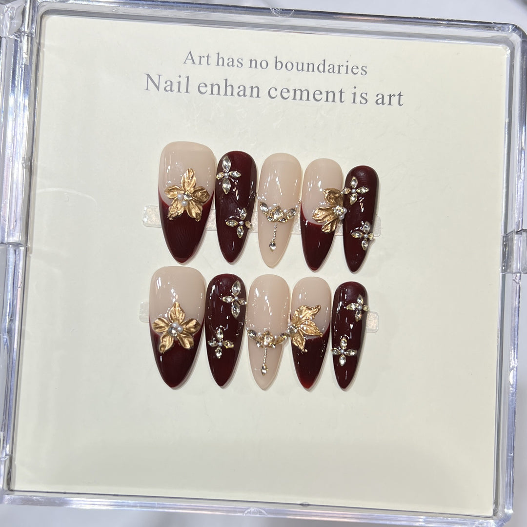 Festive Themed Press-On Nail Set