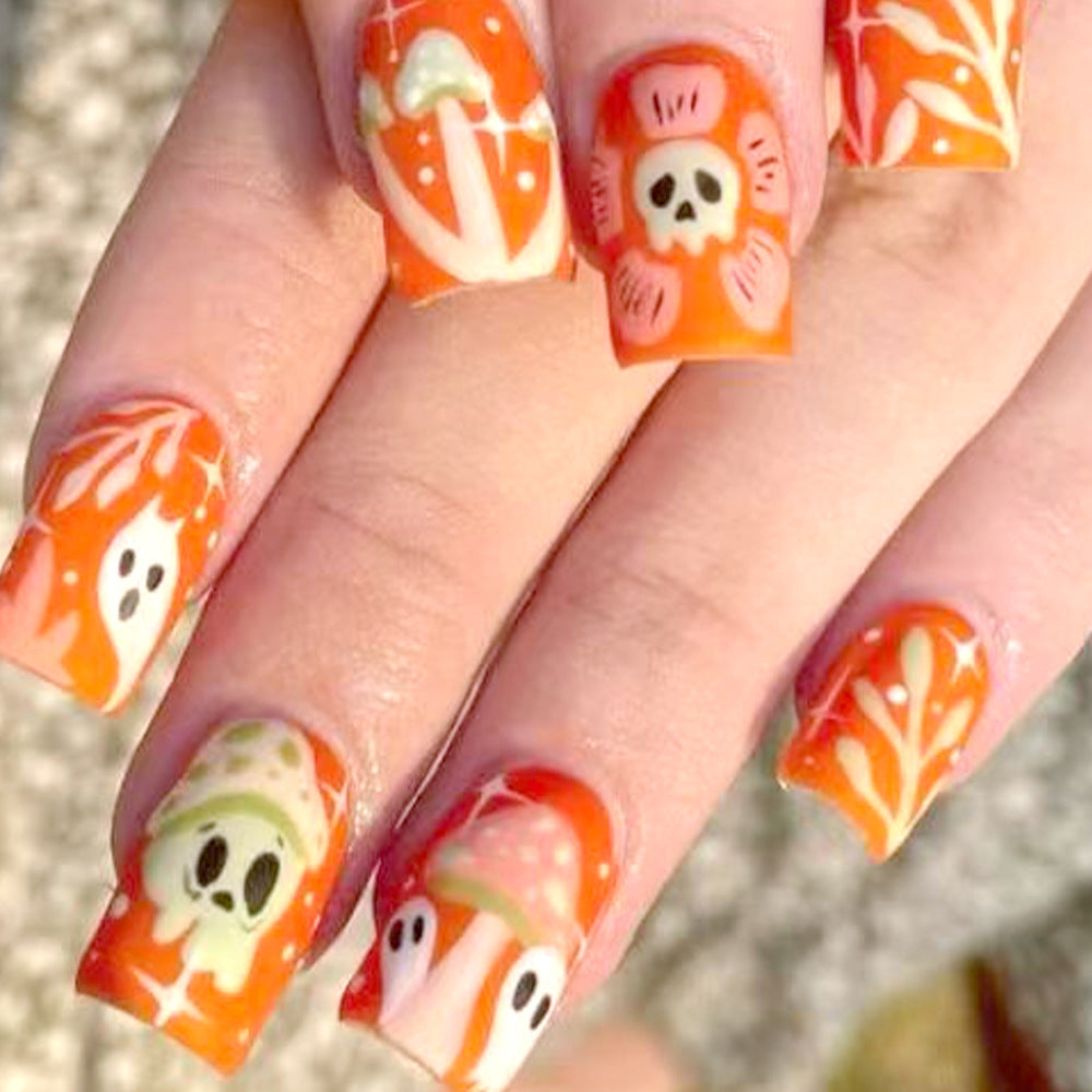 Creative Halloween-Themed Nail Art Stornfield