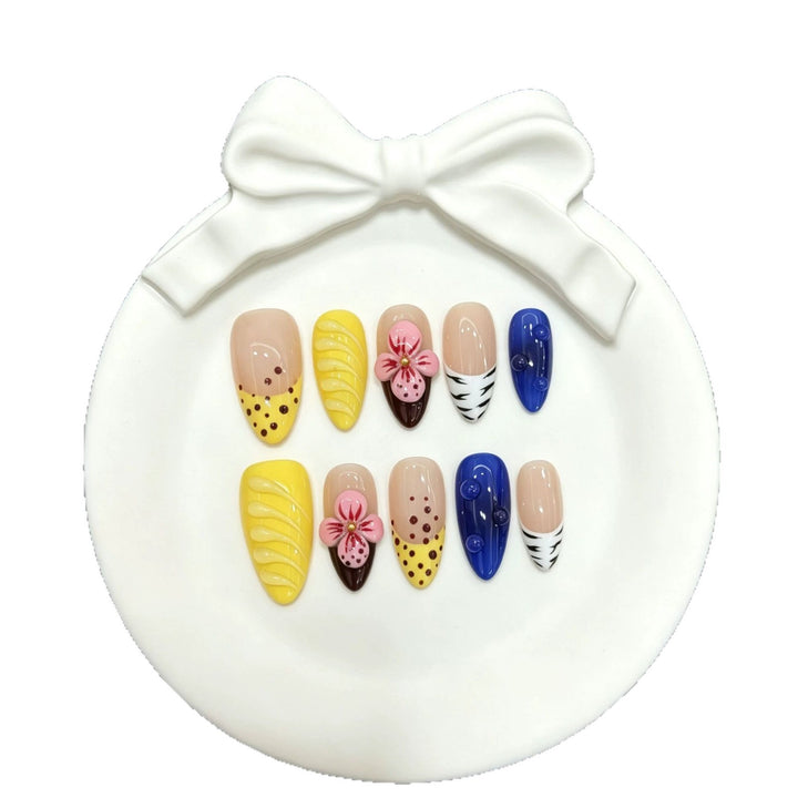 Elegant Floral Press-On Nail Art Set with Charming 3D Accents