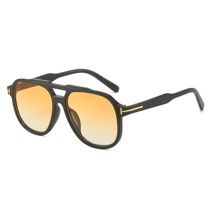 Retro-Inspired Oversized Sunglasses Stornfield