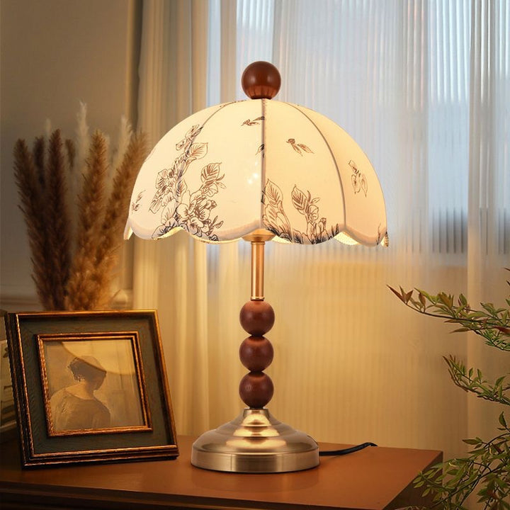 Vintage Floral Table Lamp