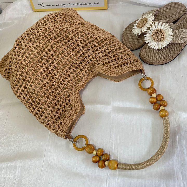 Hand-knotted macrame bag with wooden handles Stornfield