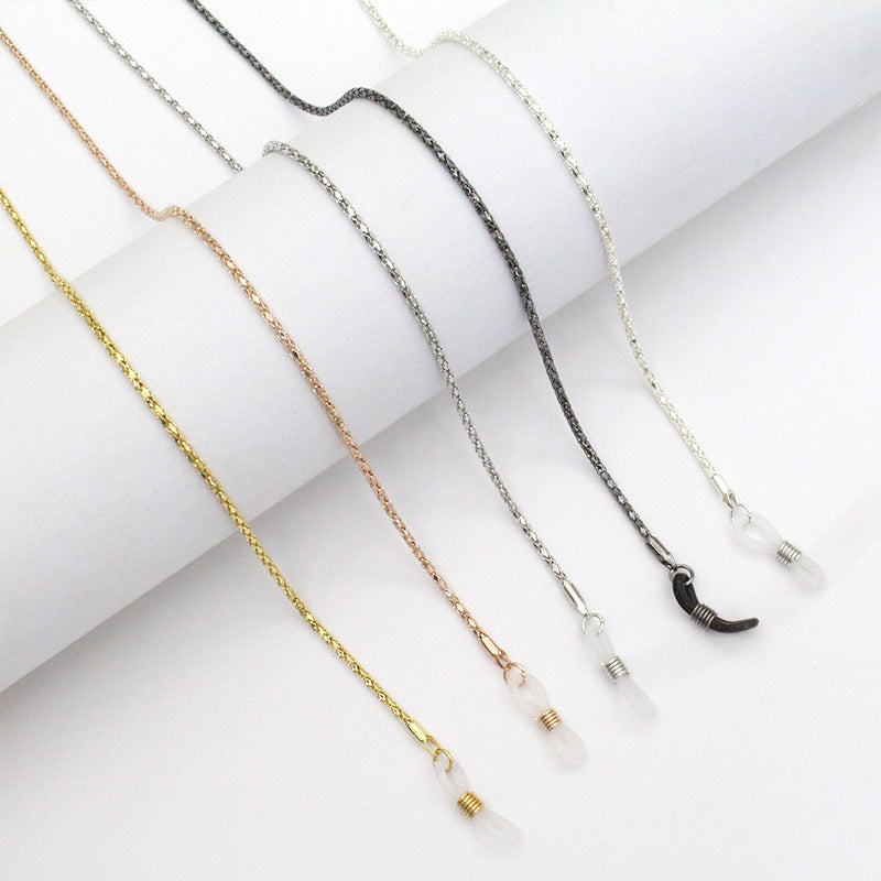 Elegant Eyewear Chain Holder Stornfield