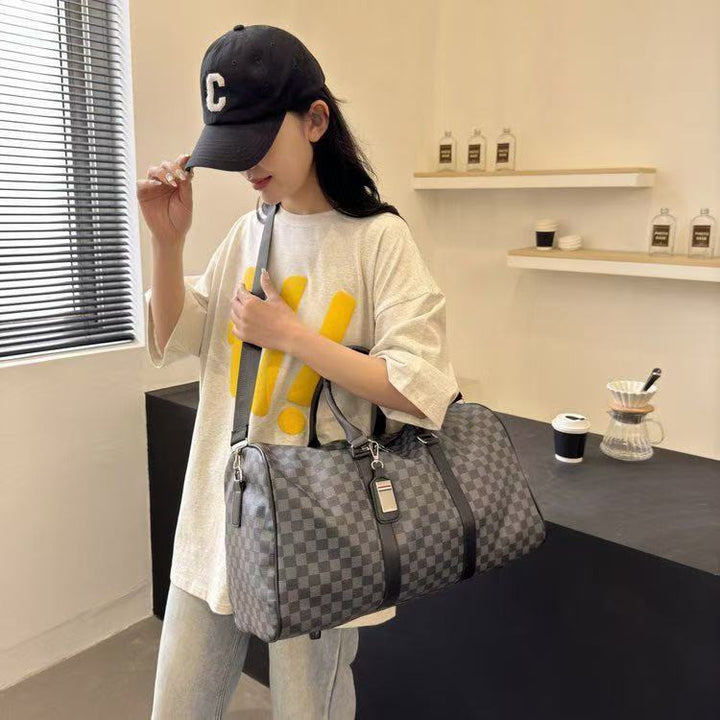 Elegant Travel Bag made of high-quality synthetic leather Stornfield