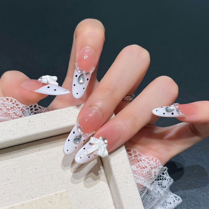 Elegant Press-On Nail Art Stornfield