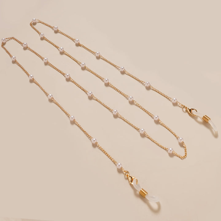 Elegant Beaded Eyewear Chain Stornfield