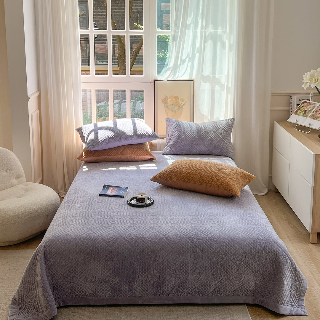 Quilted Velvet-Texture Bedspread and Pillow Sham Set