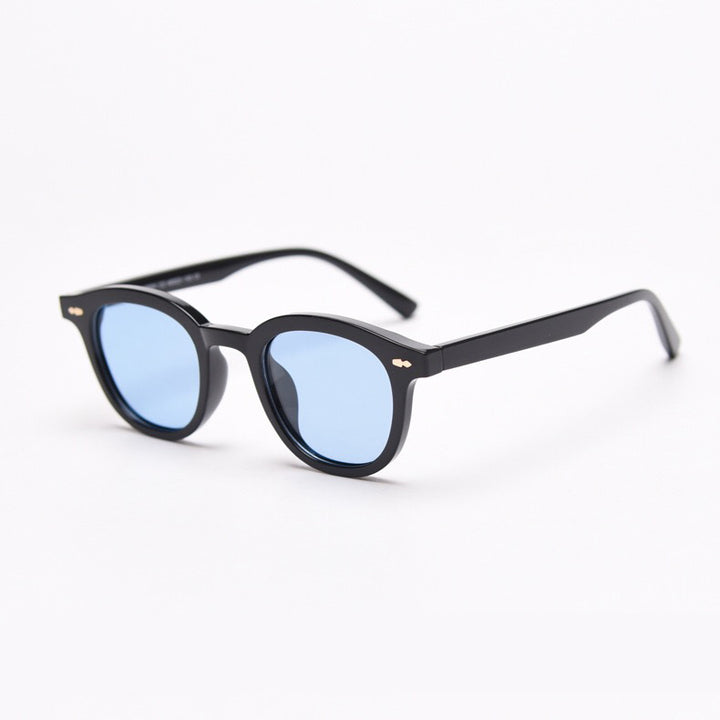 Fashionable sunglasses with round lenses and stylish frame Stornfield