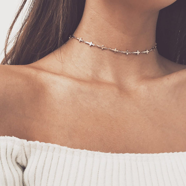 Minimalist Cross Design Chain Necklace Stornfield