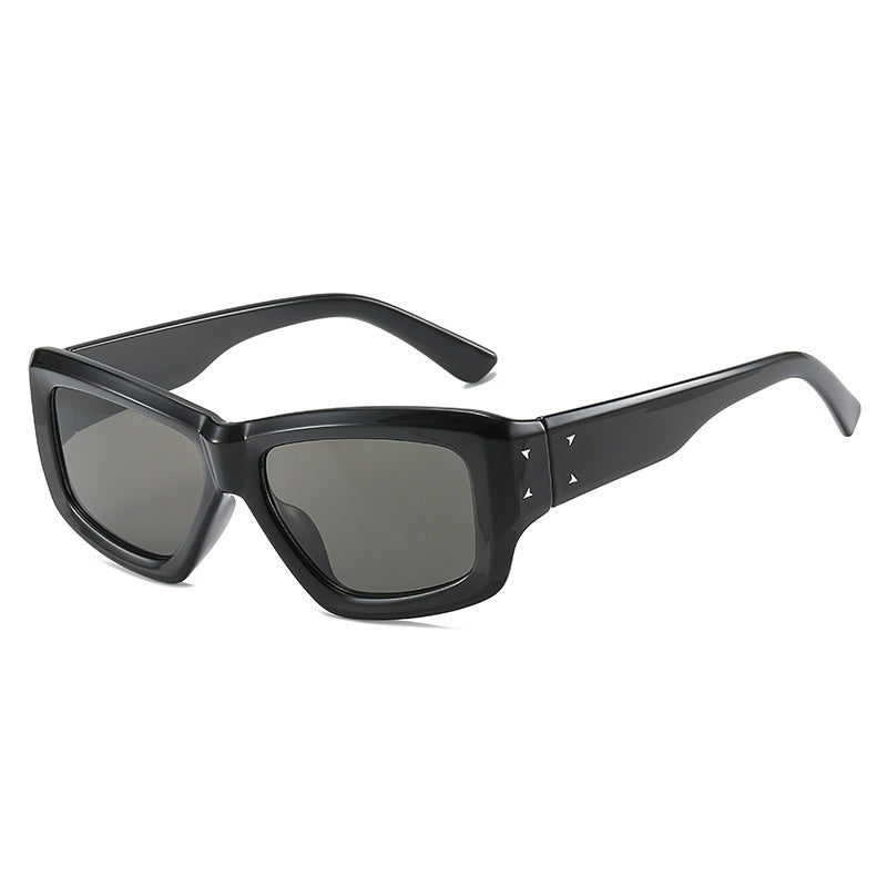 Fashion-Forward Oversized Angular Sunglasses Stornfield