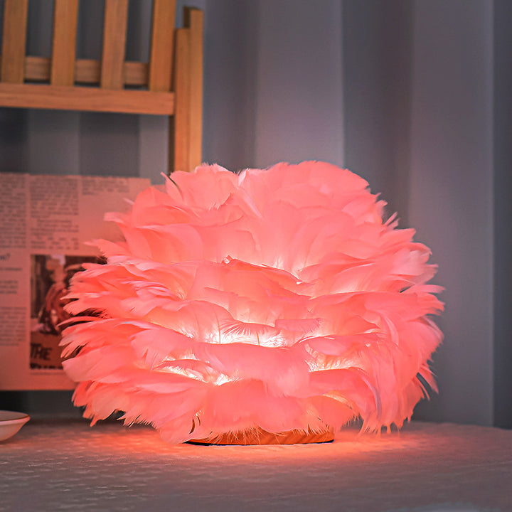 Feather-Like Blooming Table Lamp