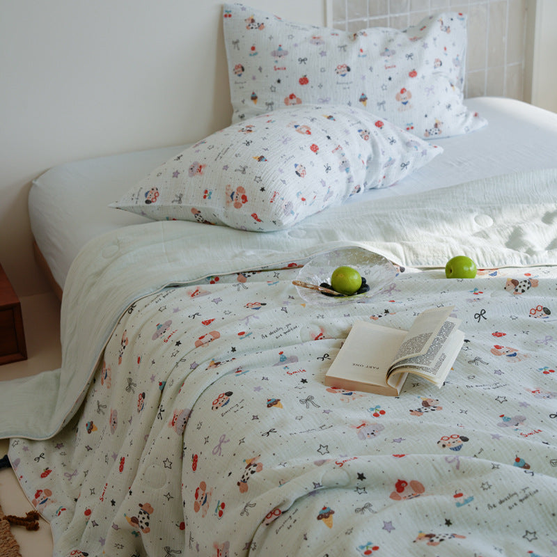 Cozy Baby-Themed Quilt Set
