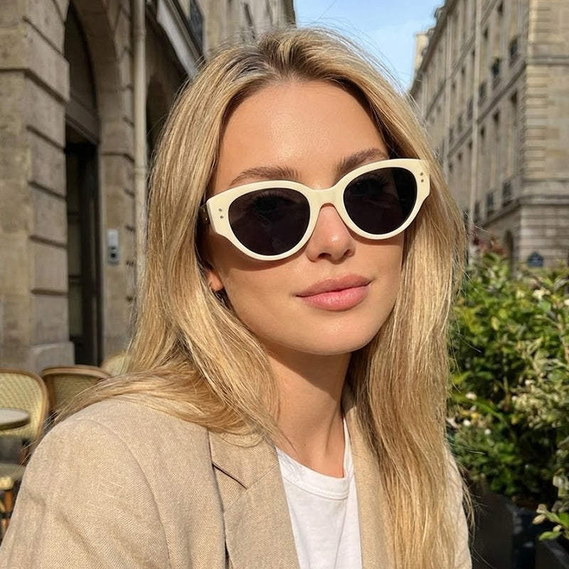 Ladies Fashion Sunglasses in Retro Style Stornfield