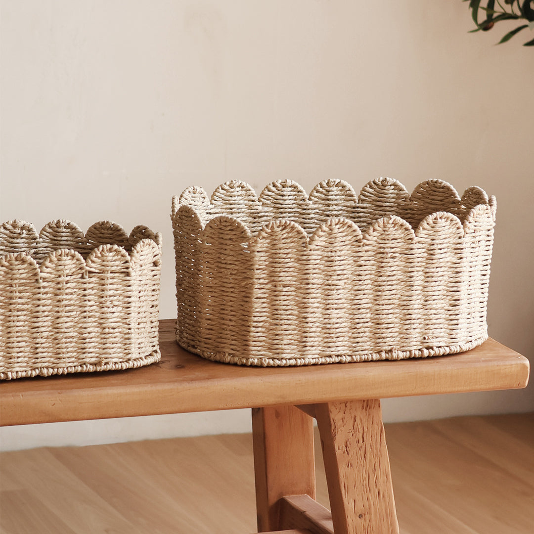 Handcrafted basket with wavy edge Stornfield