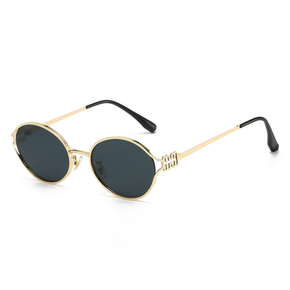 Round Sunglasses with Golden Accents Stornfield