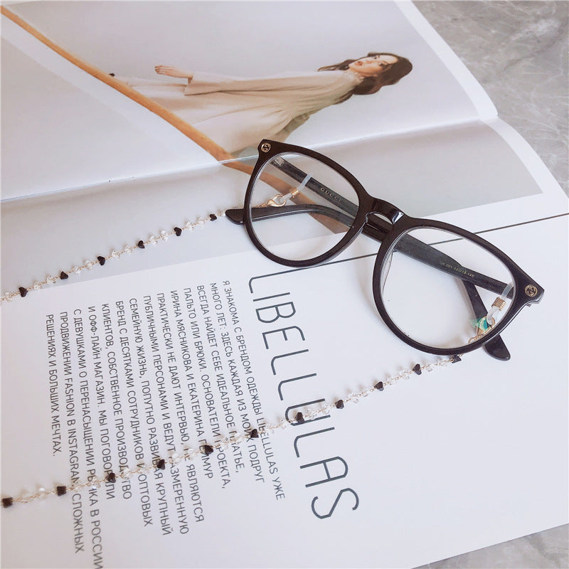 Charming Beaded Eyewear Chain Stornfield