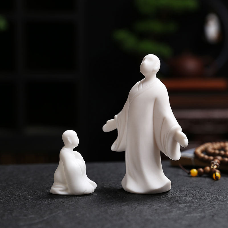 Elegant and modern Feng Shui sculpture Stornfield