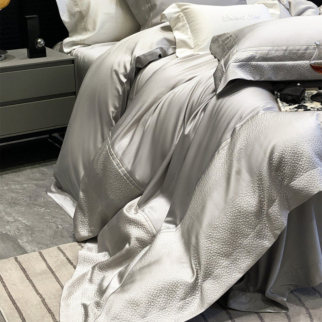Hotel-Style Organic Cotton Duvet Cover Set with Woven Border and Envelope Pillowcases