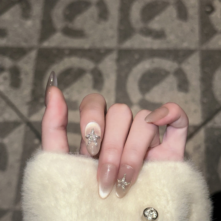 Star-Embellished Press-On Nail Art Set Stornfield