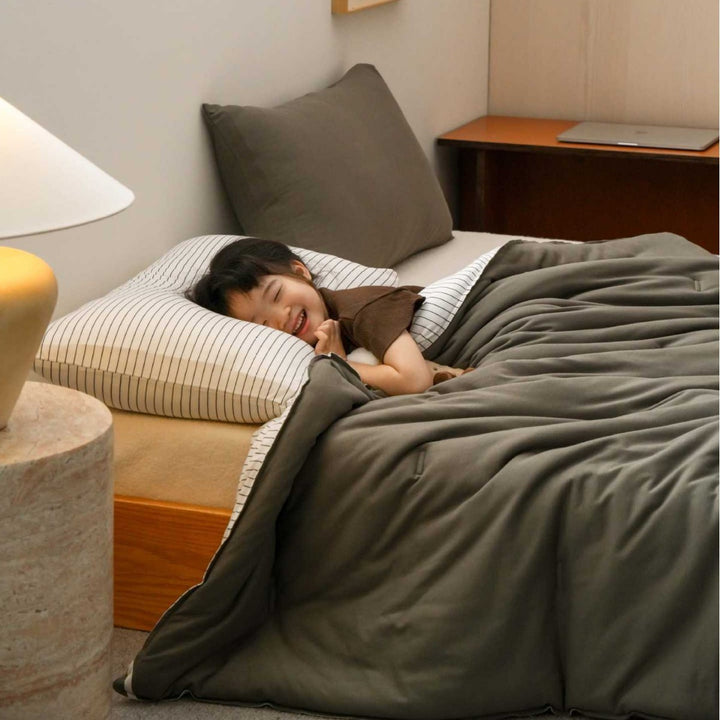 Reversible Brushed Cotton All-Season Duvet Cover & Pin-Tucked Comforter Set