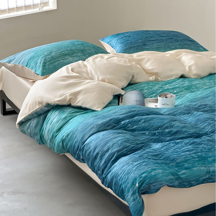 Modern striped bedding set made of cotton satin with hand-drawn stripes and contrasting piping