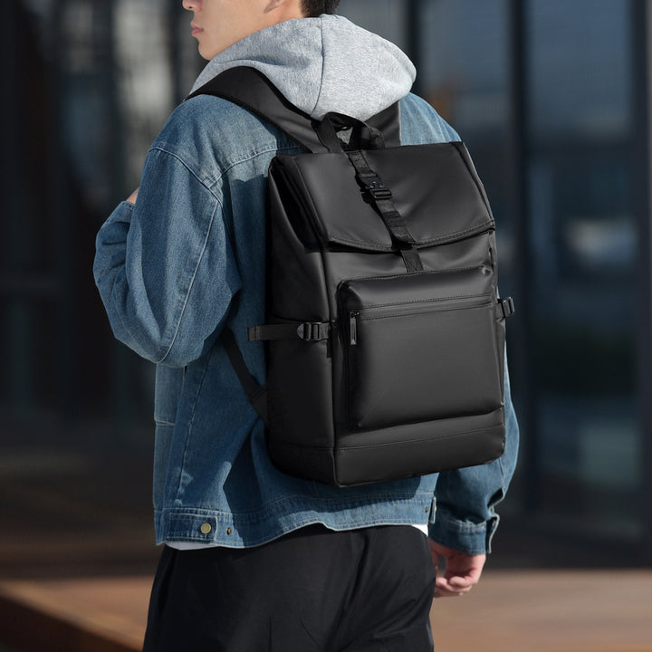 Durable backpack with functional design and many compartments Stornfield