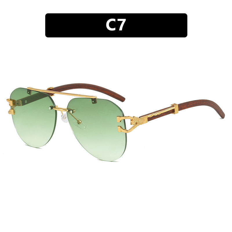 Ladies fashionable pilot sunglasses with luxurious metal accents and wood details Stornfield