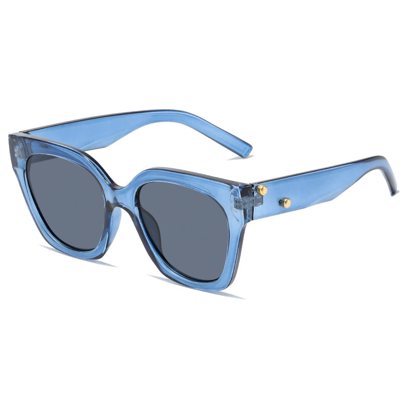 Women extravagantly designed sunglasses Stornfield