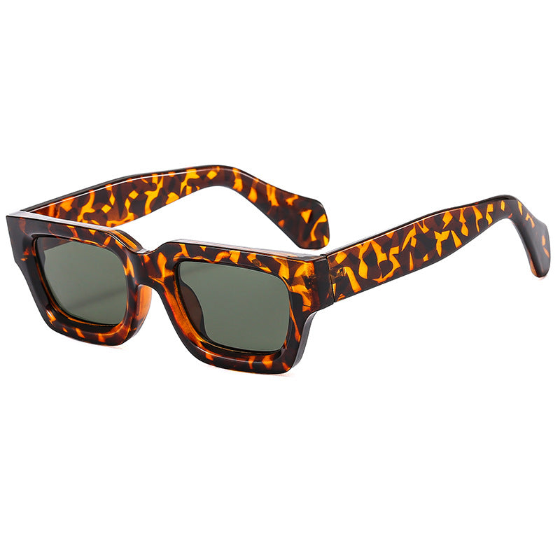Women's sunglasses in modern and futuristic rectangular design Stornfield