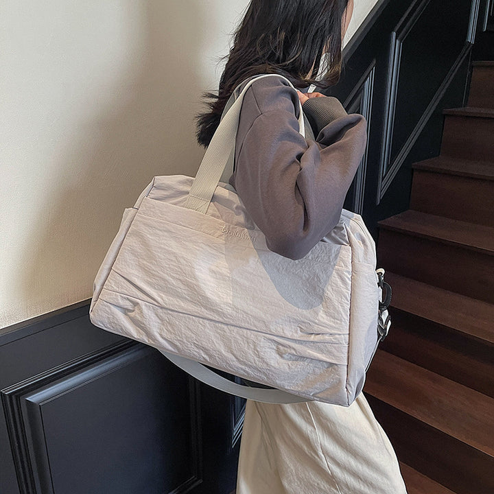 Elegant and Spacious Sports Shoulder Bag Stornfield