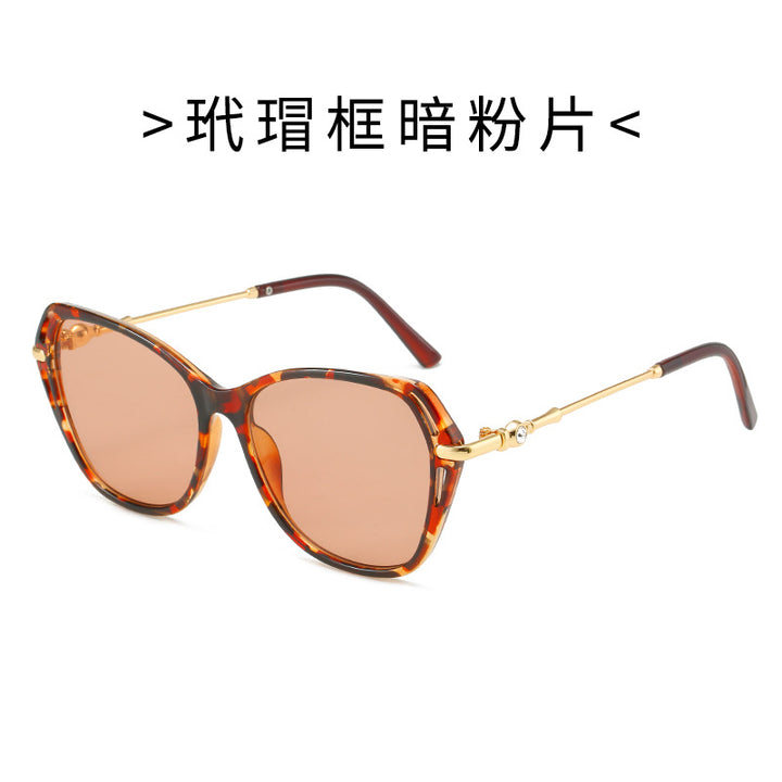 Women's fashionable Cat-Eye sunglasses with elegant metal frame Stornfield